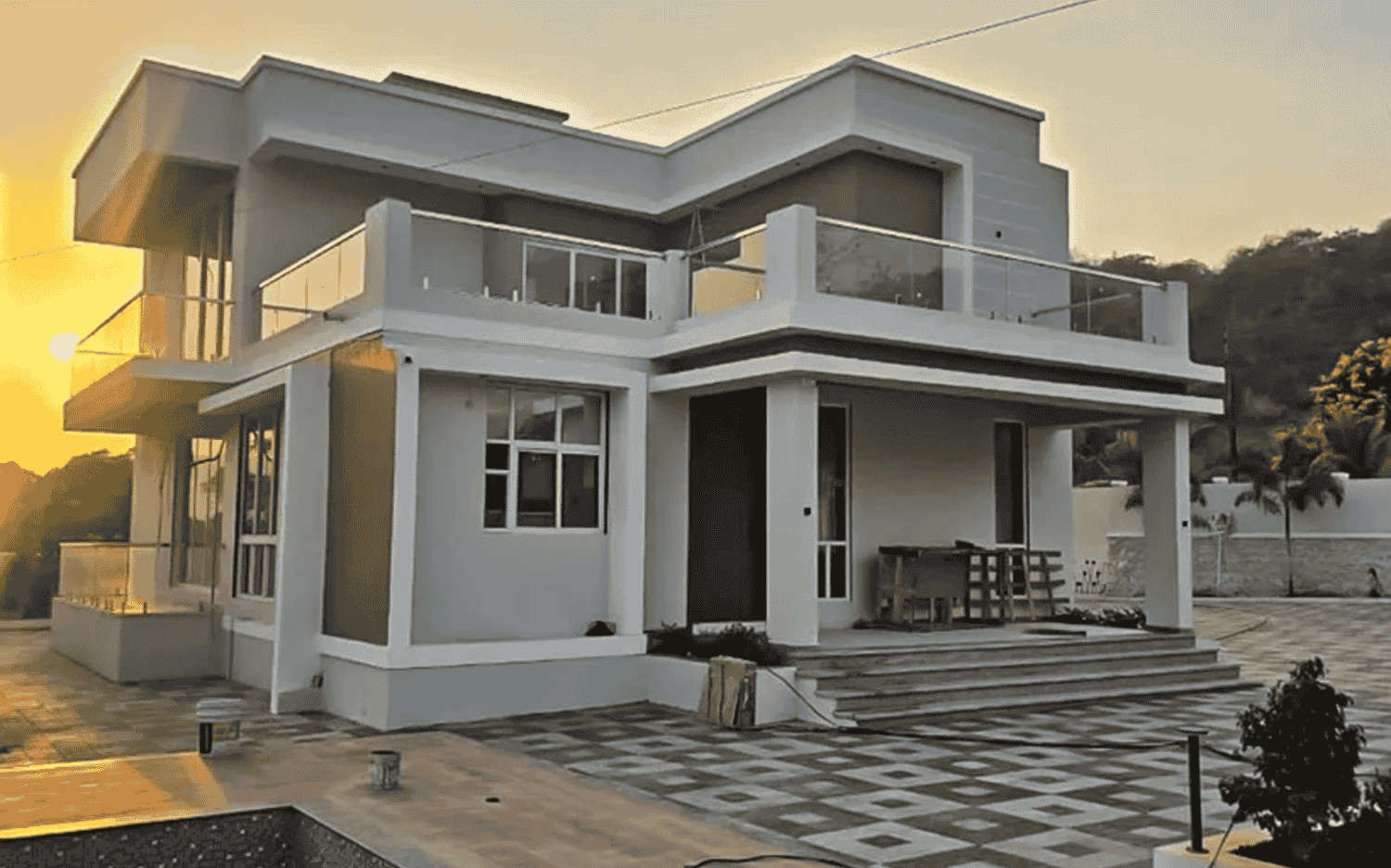 Miraj Crest Realty LLC